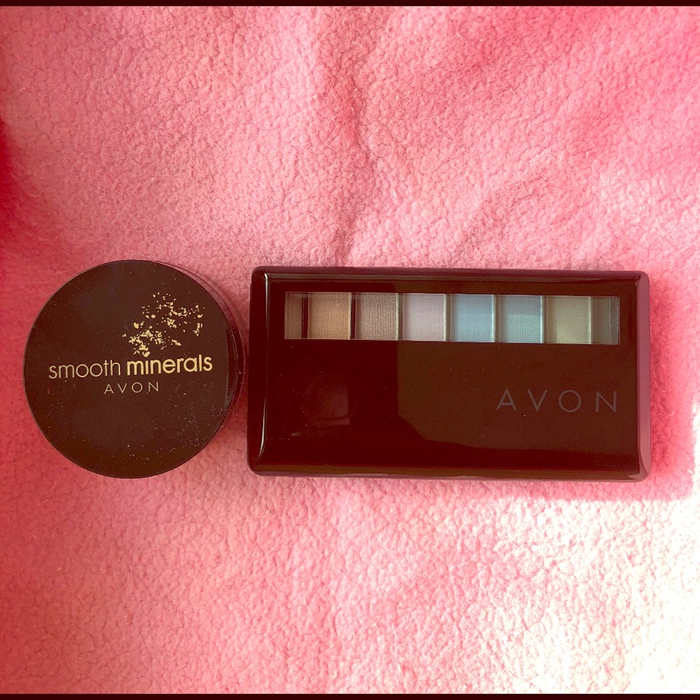 Avon Eight In One Eye Palette W/ Blush